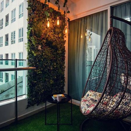Apartament 2R1B/Seaview Tropical /1~8Pax/Gurney Mansion One George Town Zewnętrze zdjęcie