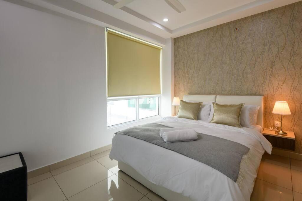 Apartament 2R1B/Seaview Tropical /1~8Pax/Gurney Mansion One George Town Zewnętrze zdjęcie